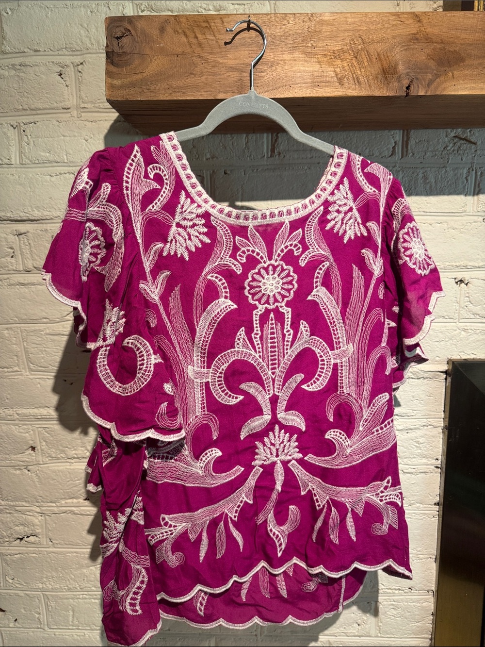 Solitaire Fuchsia Embroidered Short-Sleeve Tunic